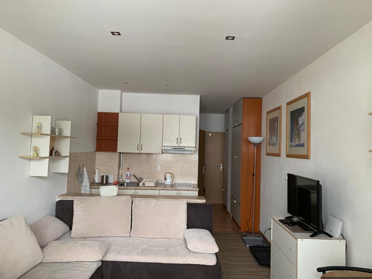 דונובאלי Apartmanovy Dom Magura מראה חיצוני תמונה